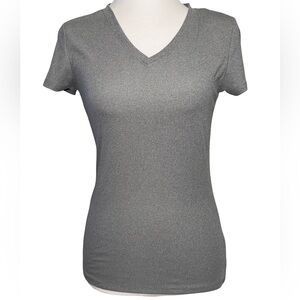 No Boundaries Gray V-Neck Short Sleeve Tee